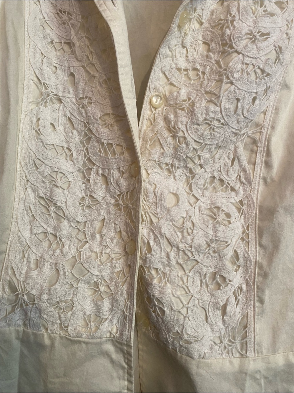 Jones New York Cream Signature Collared Shirt - Picture 2 of 4